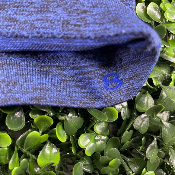 Lululemon Metal Vent Tech Running Workout Shirt Men's Size: 8 - Picture 8 of 8